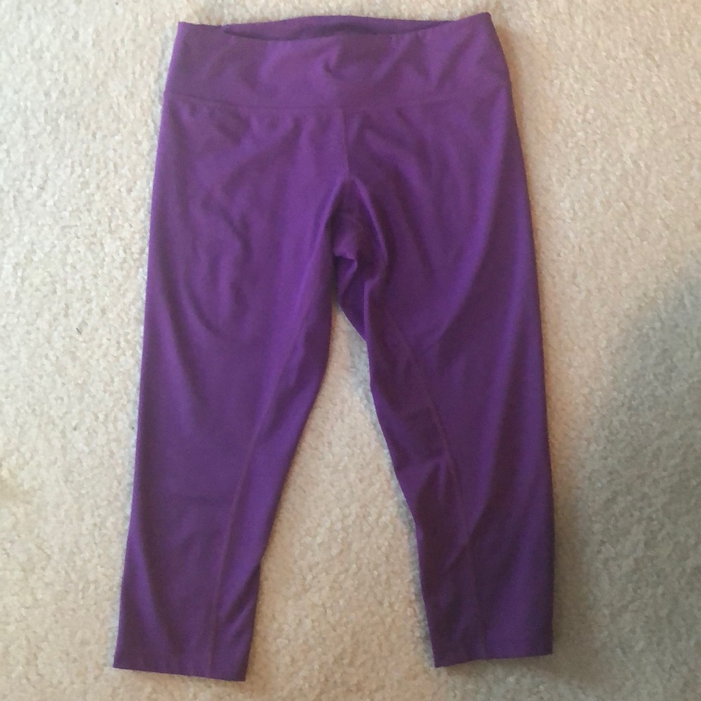 Purple 3/4 leggings